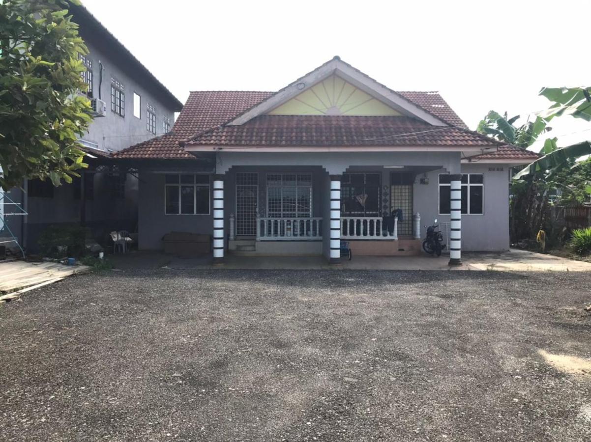 Cozy Homestay Che Yang Куала Теренгану Екстериор снимка